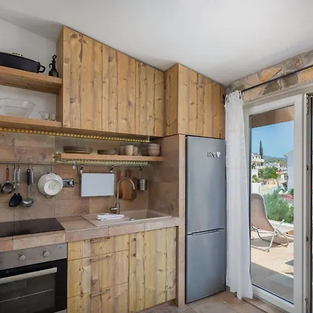 アパート Victoria ロゴズニッツァ