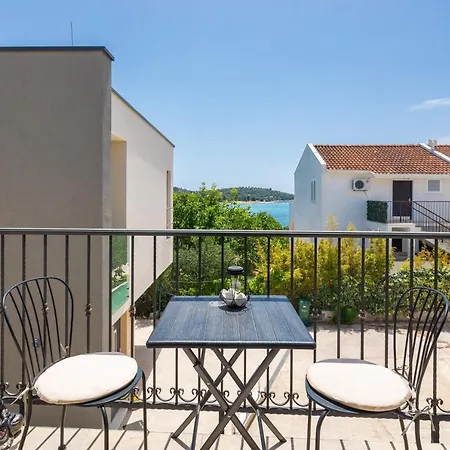 Victoria アパート ロゴズニッツァ