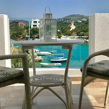 Victoria アパート *